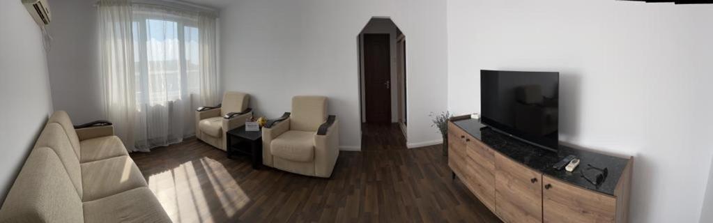 Central Apartment Mangalia Bagian luar foto